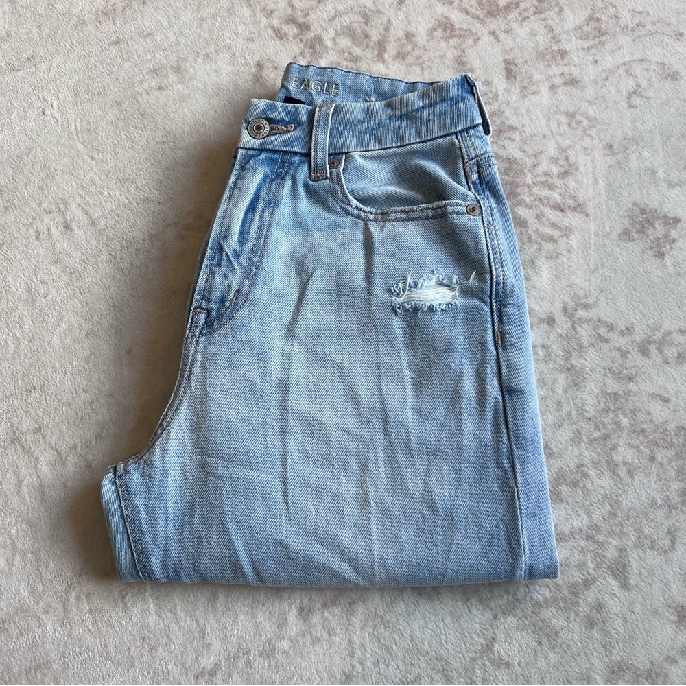 American Eagle | Curvy Mom Jean | Women’s 2 Regular | Worn Once!